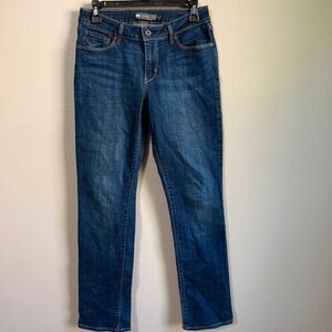 Levi's bold curve mid rise straight size 8 jeans